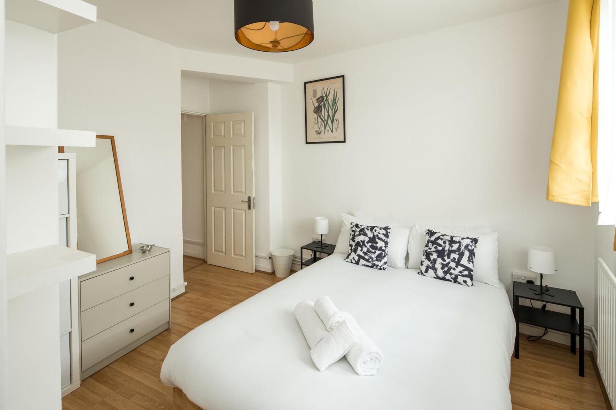 Stylish 2bd Flat With Balcony Near Stepney London