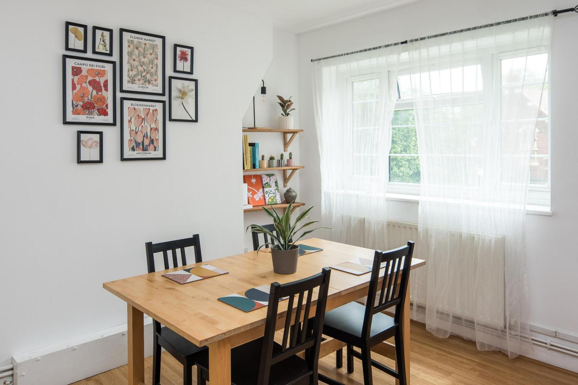 Stylish 2bd Flat With Balcony Near Stepney