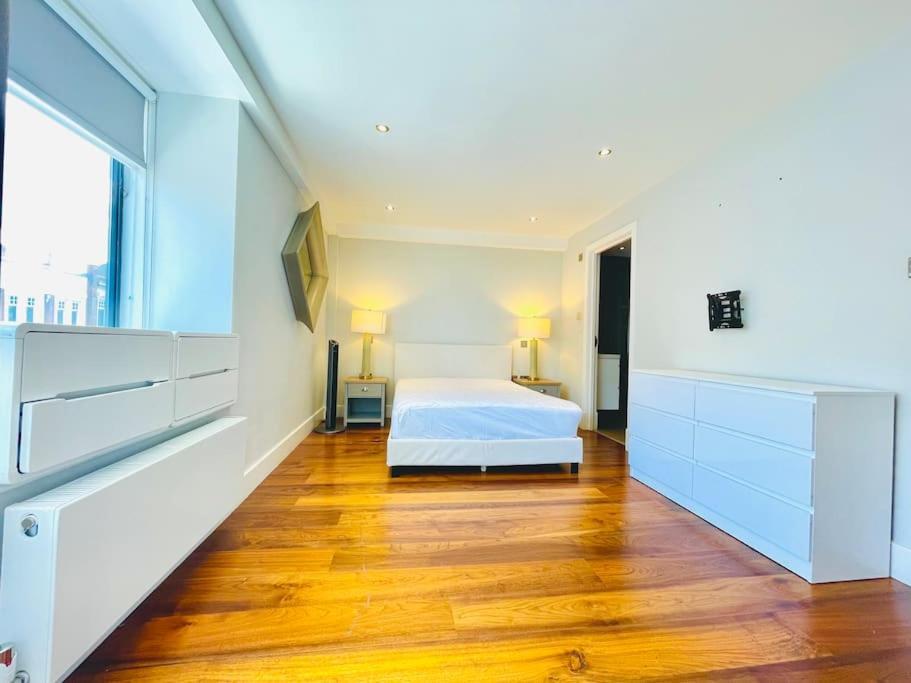 Apartment Luxury Two Bedroom Living - & Westminster