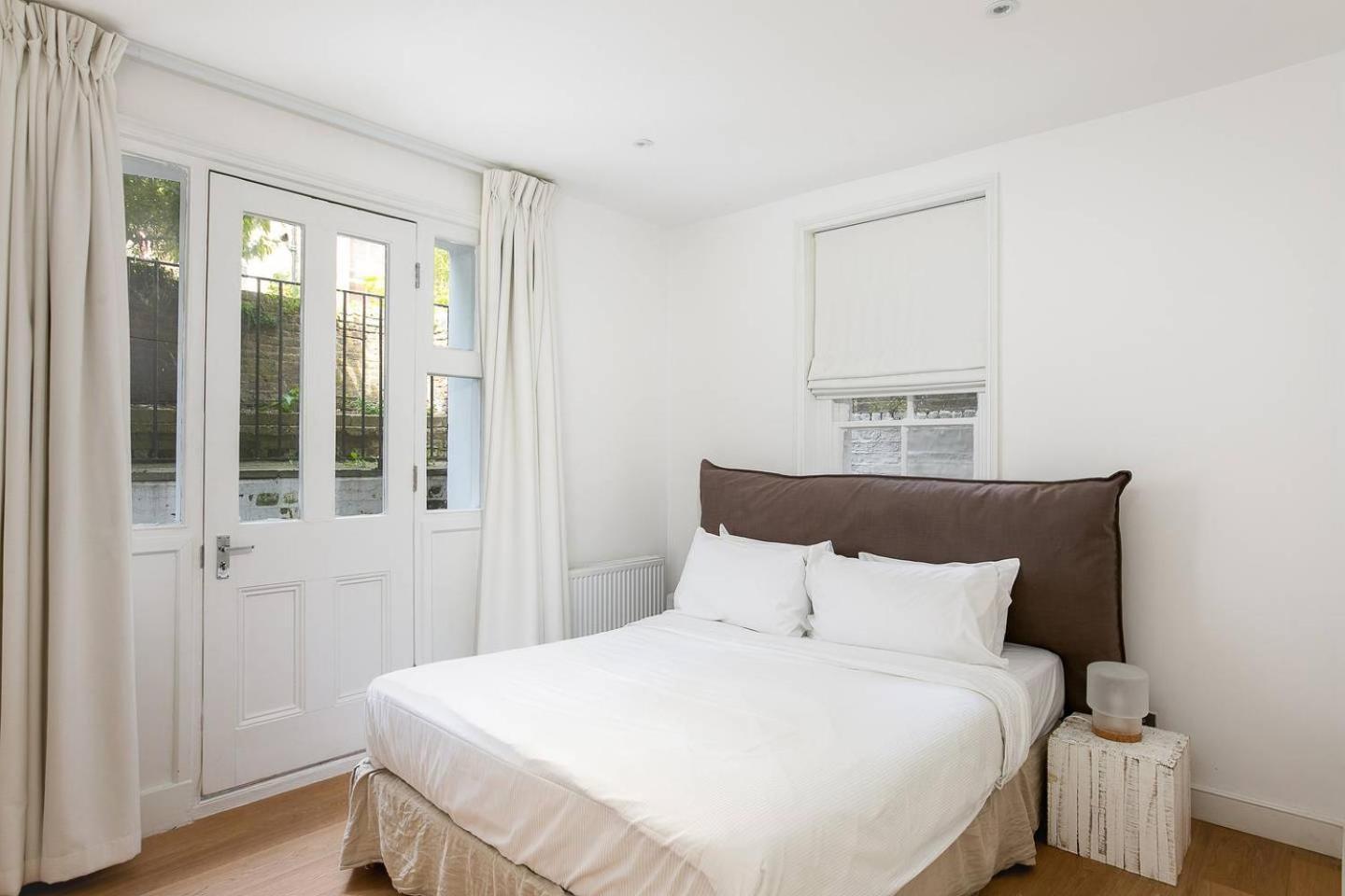 Stylish 2br In West Kensington , 4 Guests London