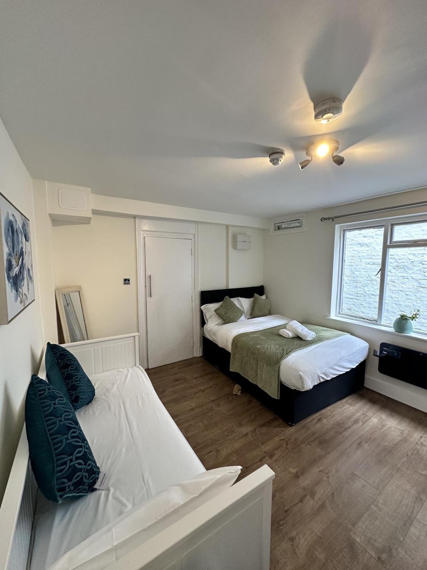 The Chapter- Knightsbridge Apartment London