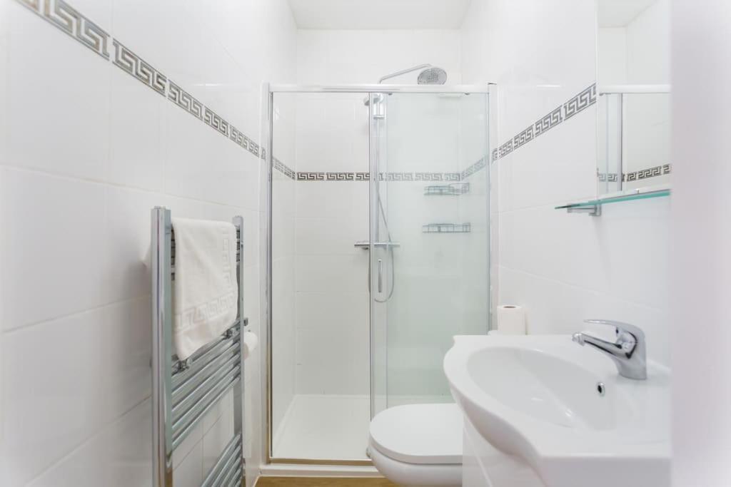 Two Bedroom In Dalston * London