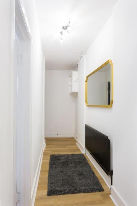Two Bedroom In Dalston London