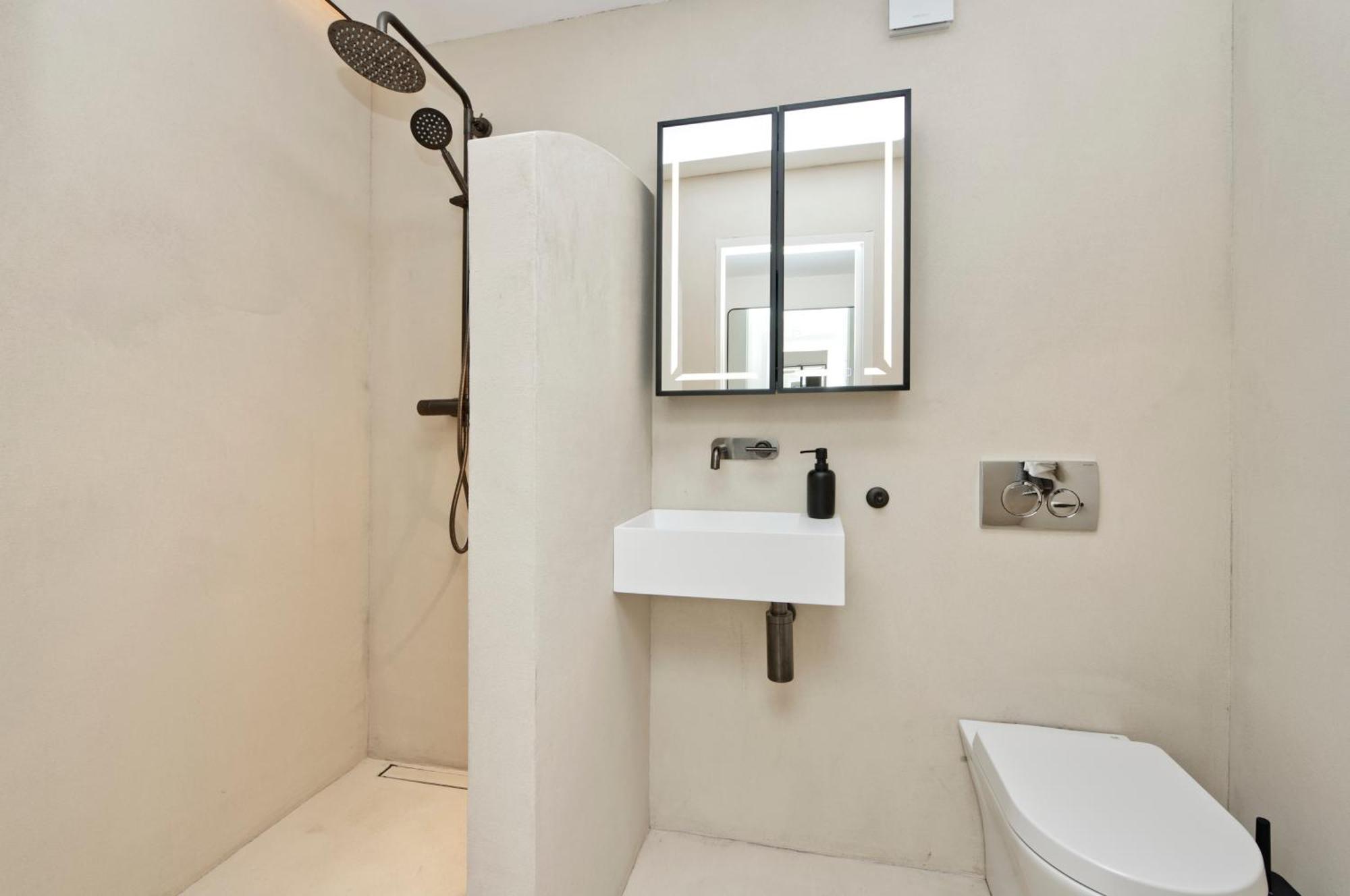 Luxury Designer Flat In Putney By Underthedoormat Apartment London
