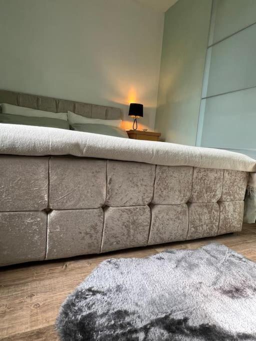 Apartment Entire 2 Bed Flat In