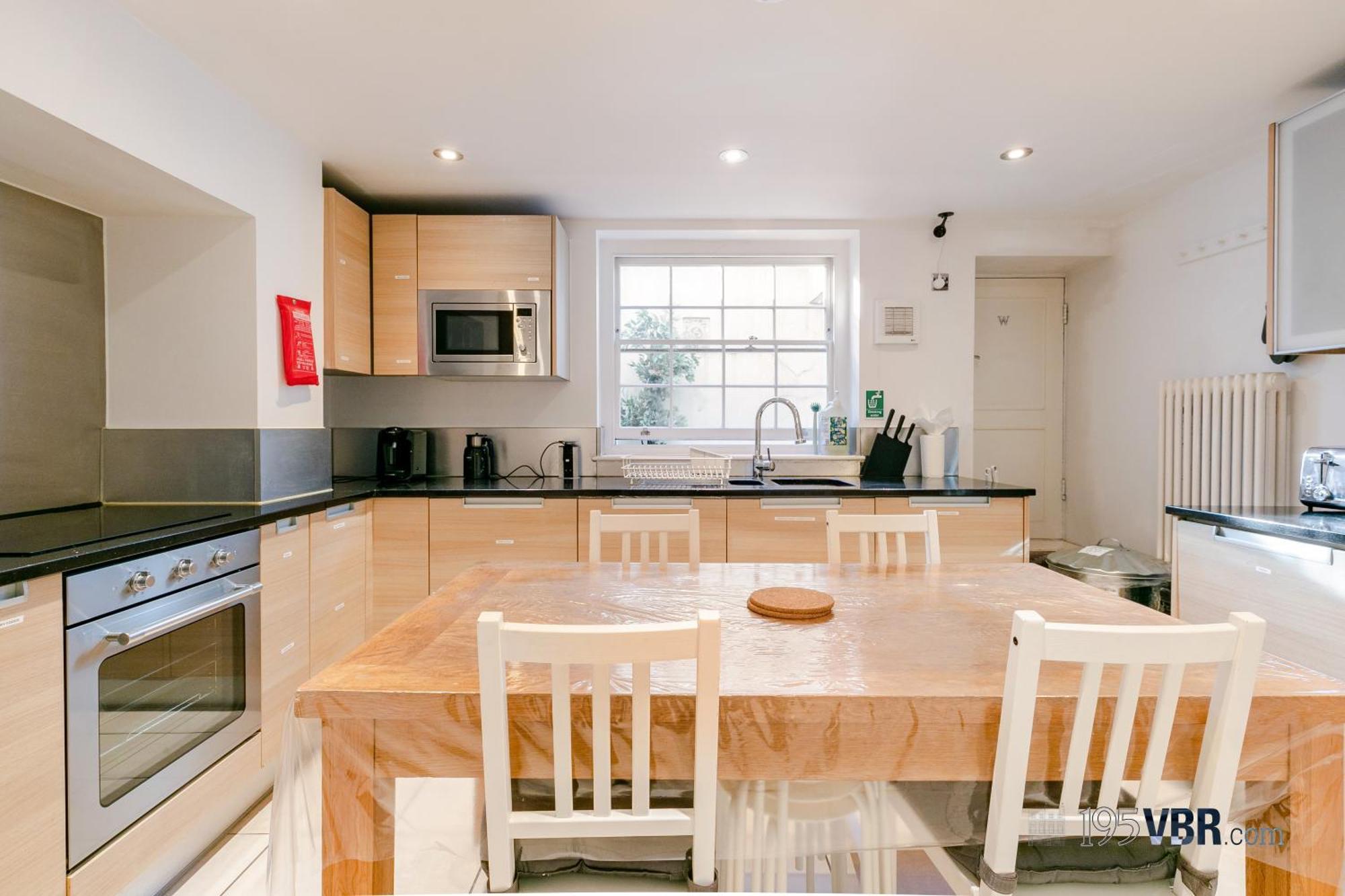 193vbr With Shared Bathrooms *