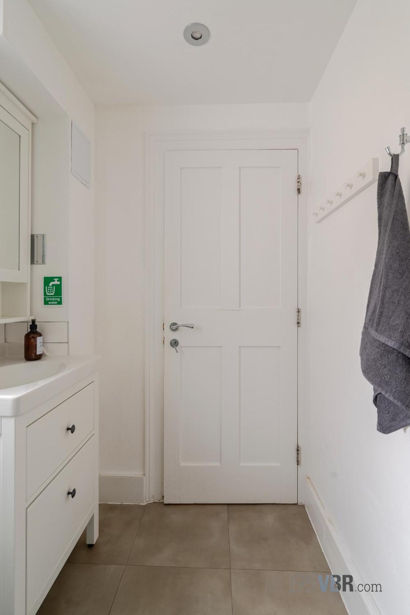 193vbr With Shared Bathrooms Privatunterkunft