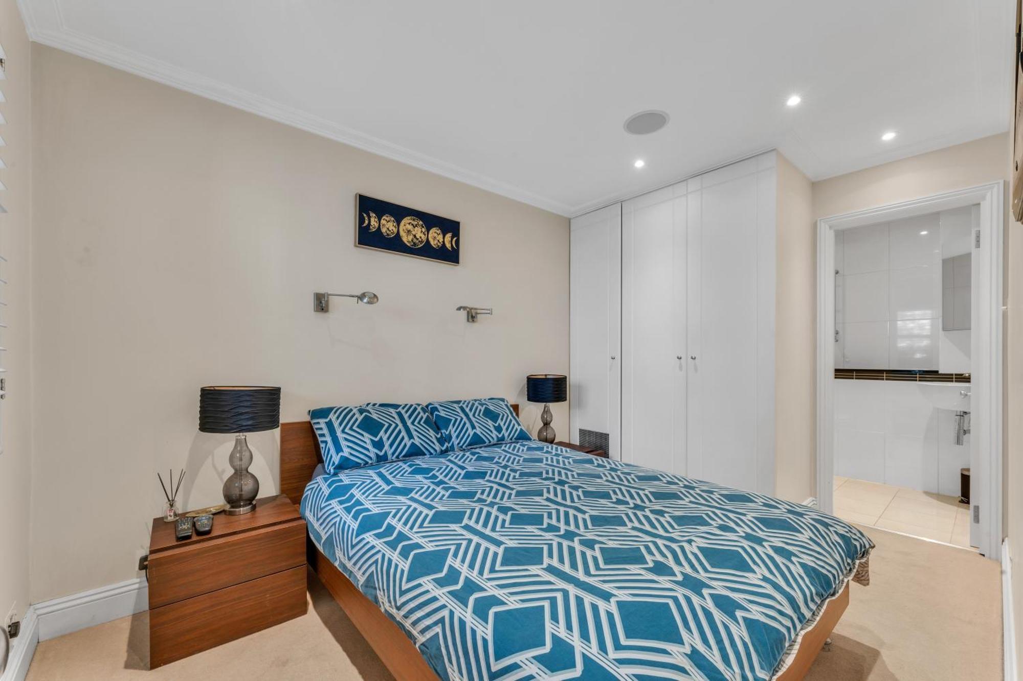 3-bed Grand Triplex In Westminster * London