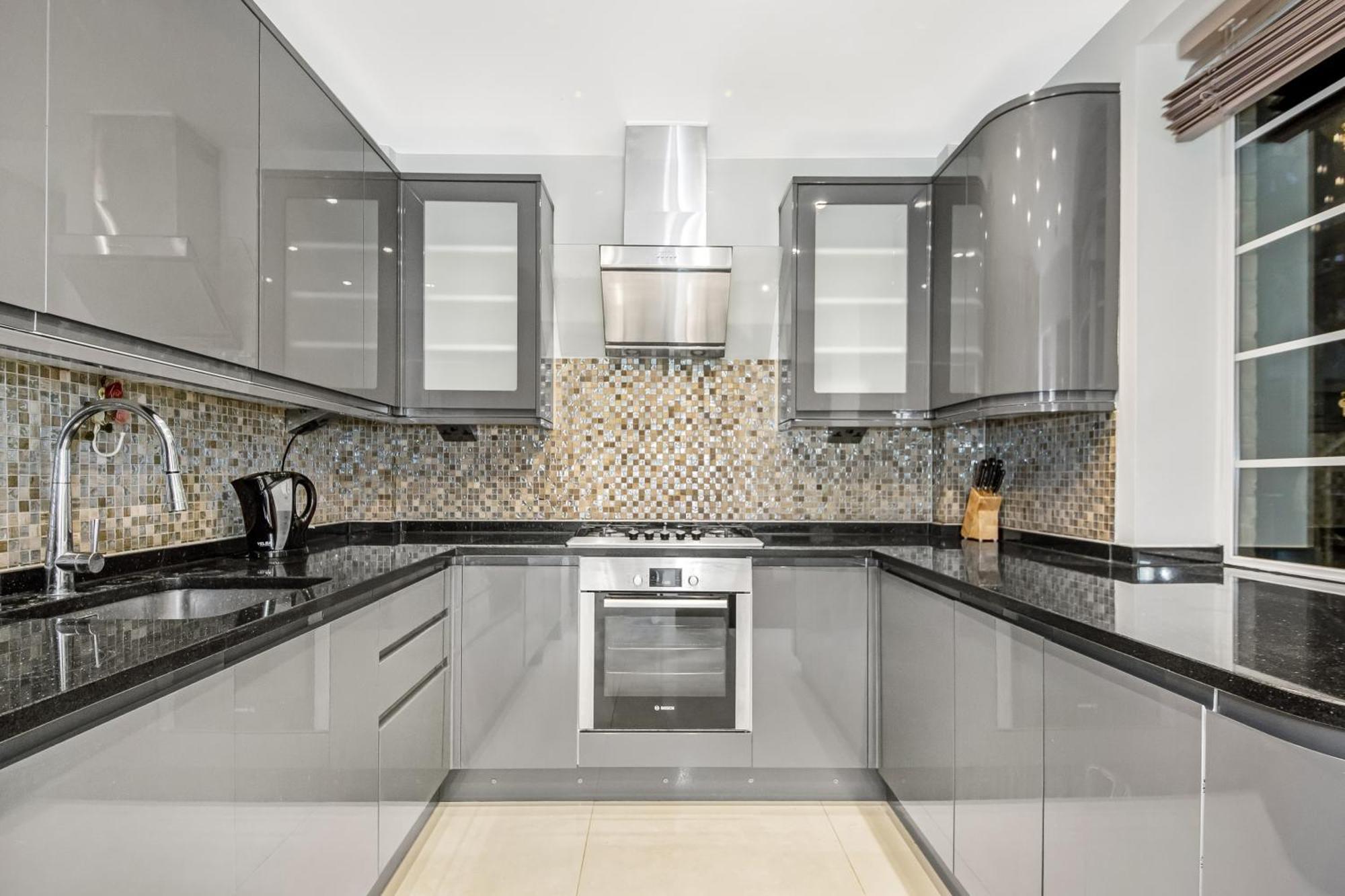 Apartment Elegance By The Park