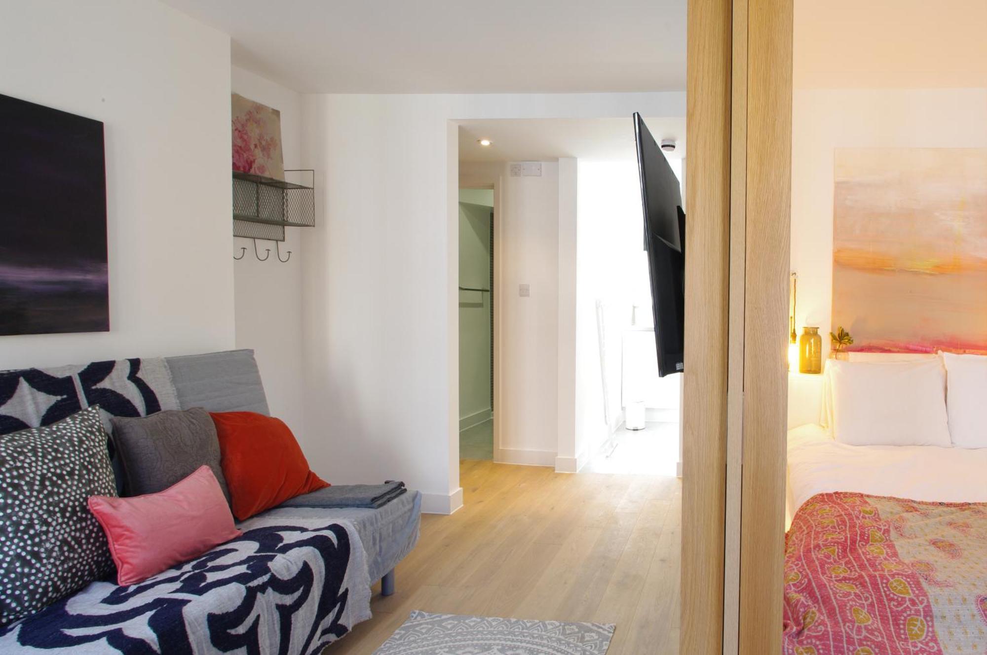 Stylish Fitzrovia Studios W1 London
