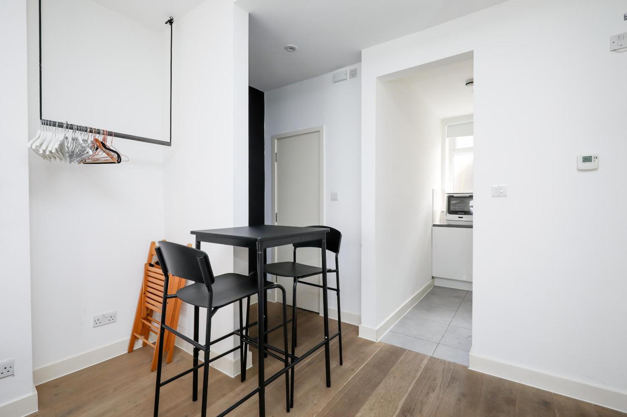 Stylish Fitzrovia Studios W1 * London