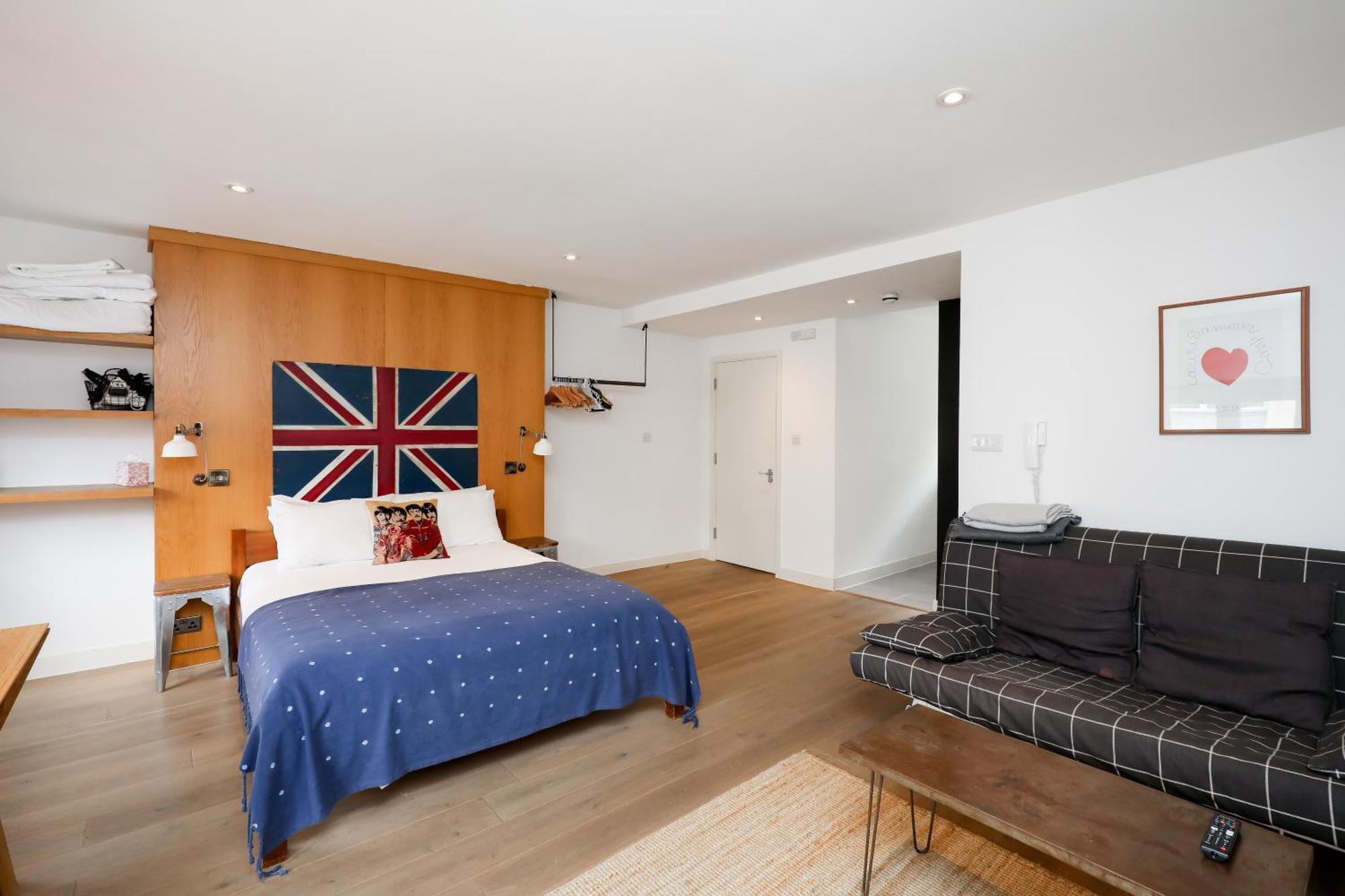 Stylish Fitzrovia Studios W1 Apartment London