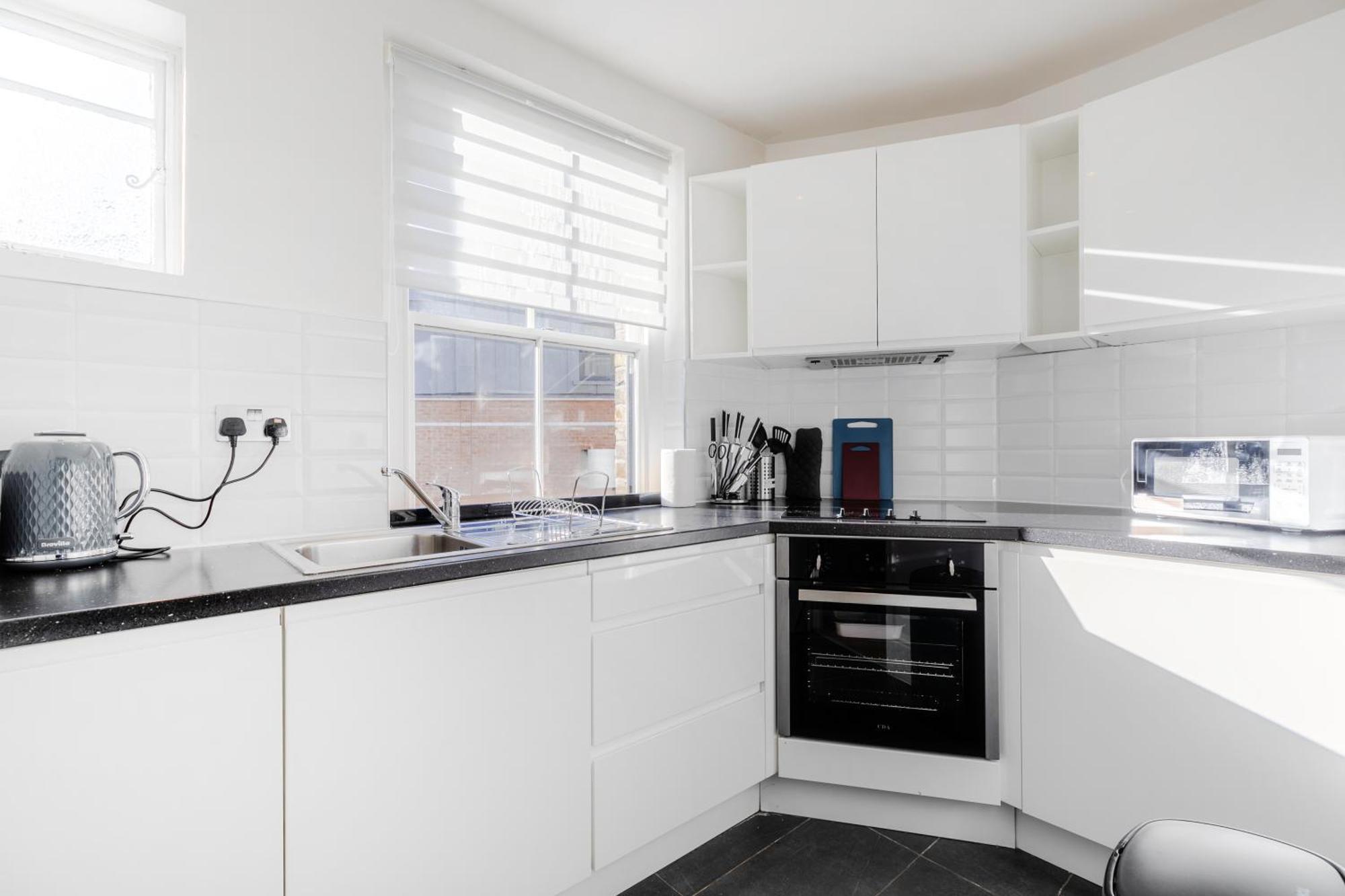 Regent's Park & Baker Street Modern Apartments! * London