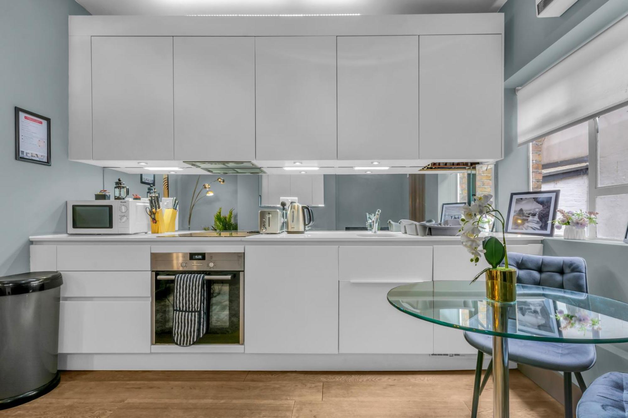 Mysquare One Bed Lower Floor Flat Near Oxford Street *