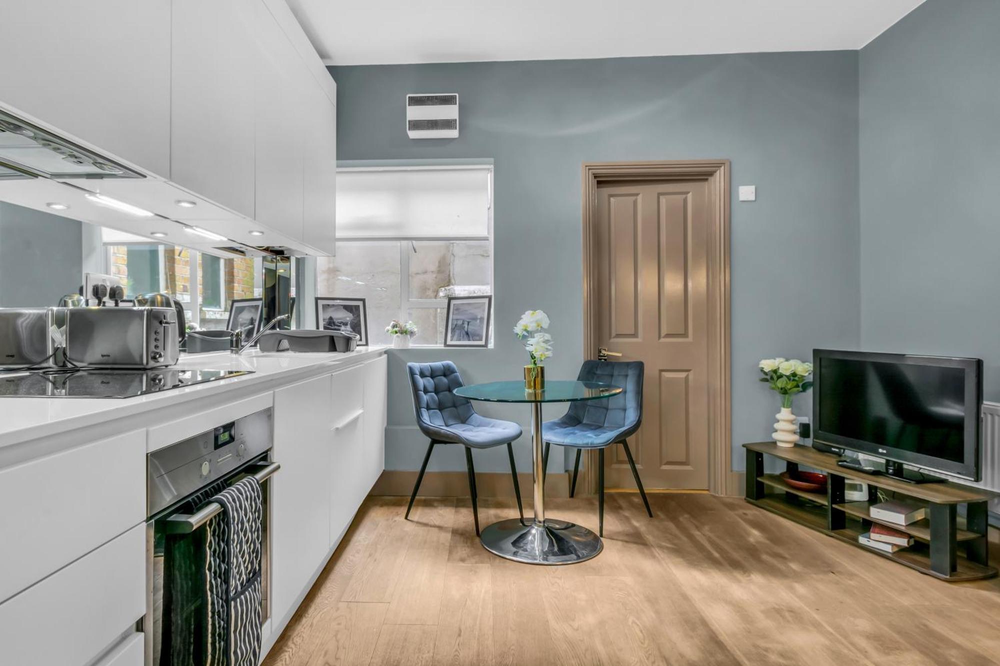 Mysquare One Bed Lower Floor Flat Near Oxford Street * London