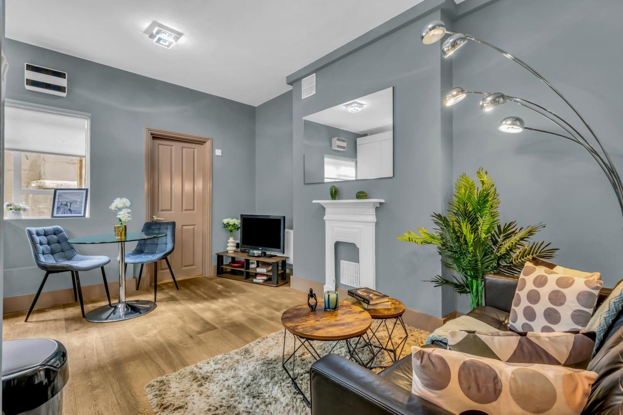Mysquare One Bed Lower Floor Flat Near Oxford Street