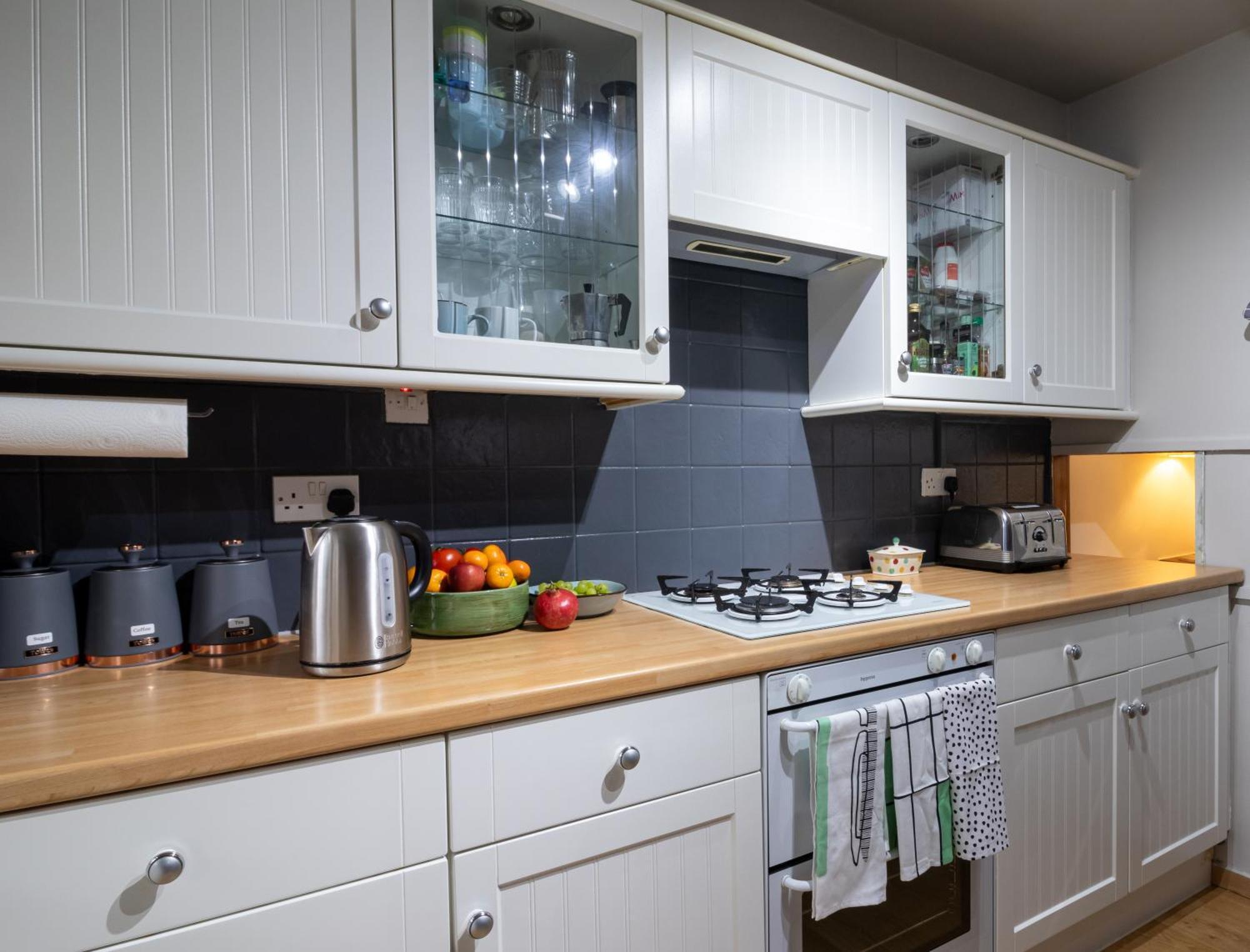 Apartment Cosy Family Retreat With Garden & Workspace London