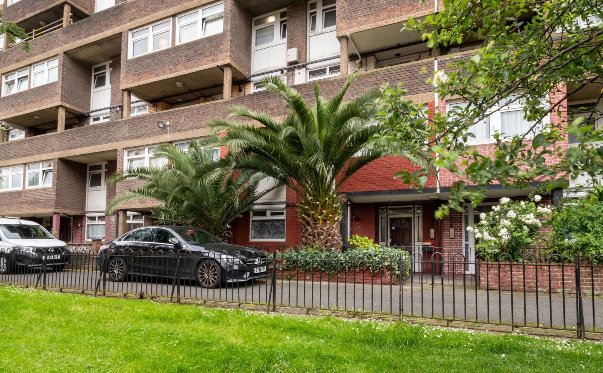 Apartment Cosy Family Retreat With Garden & Workspace *
