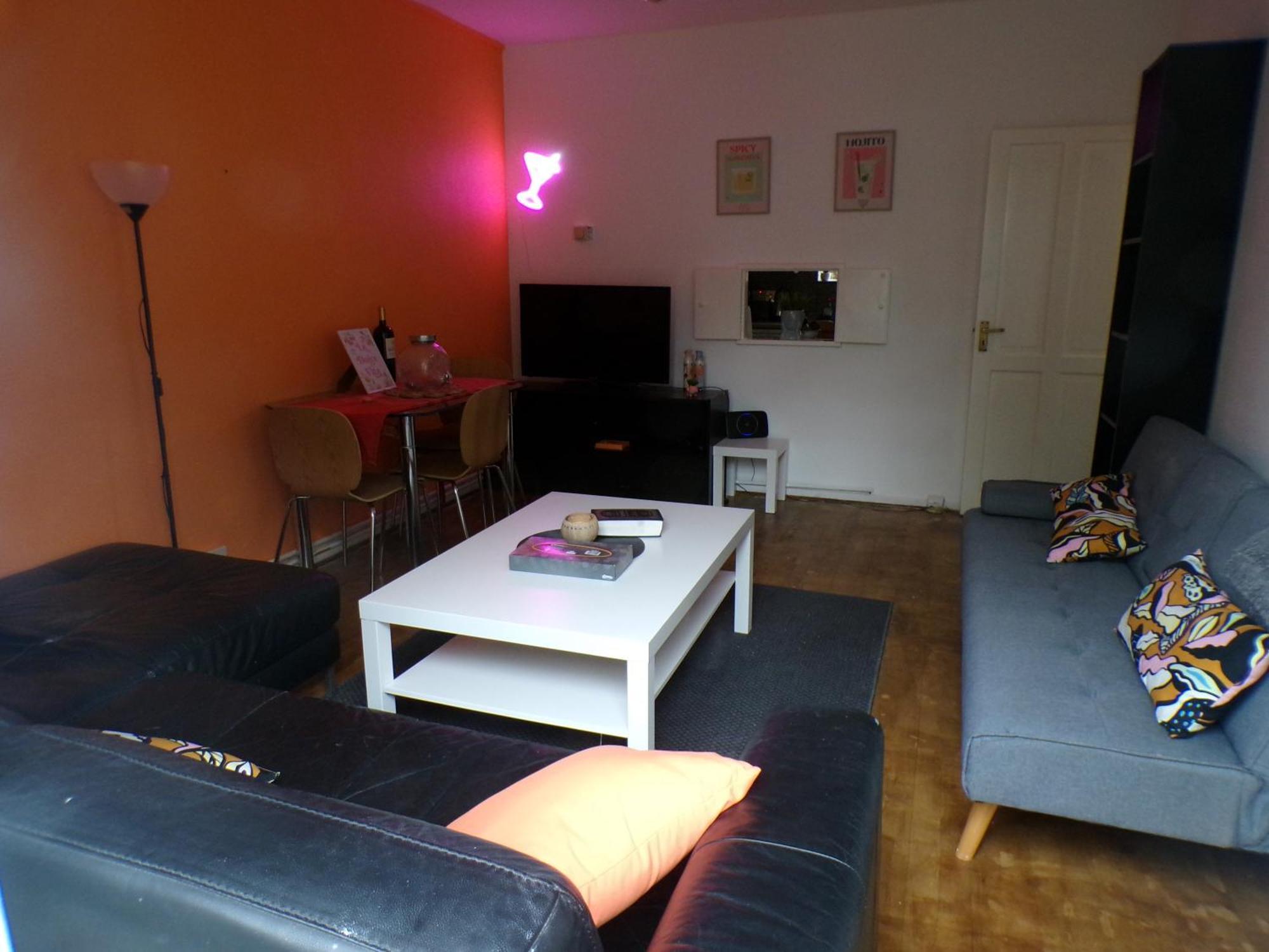 Paddington, Orange - Center Apartment London