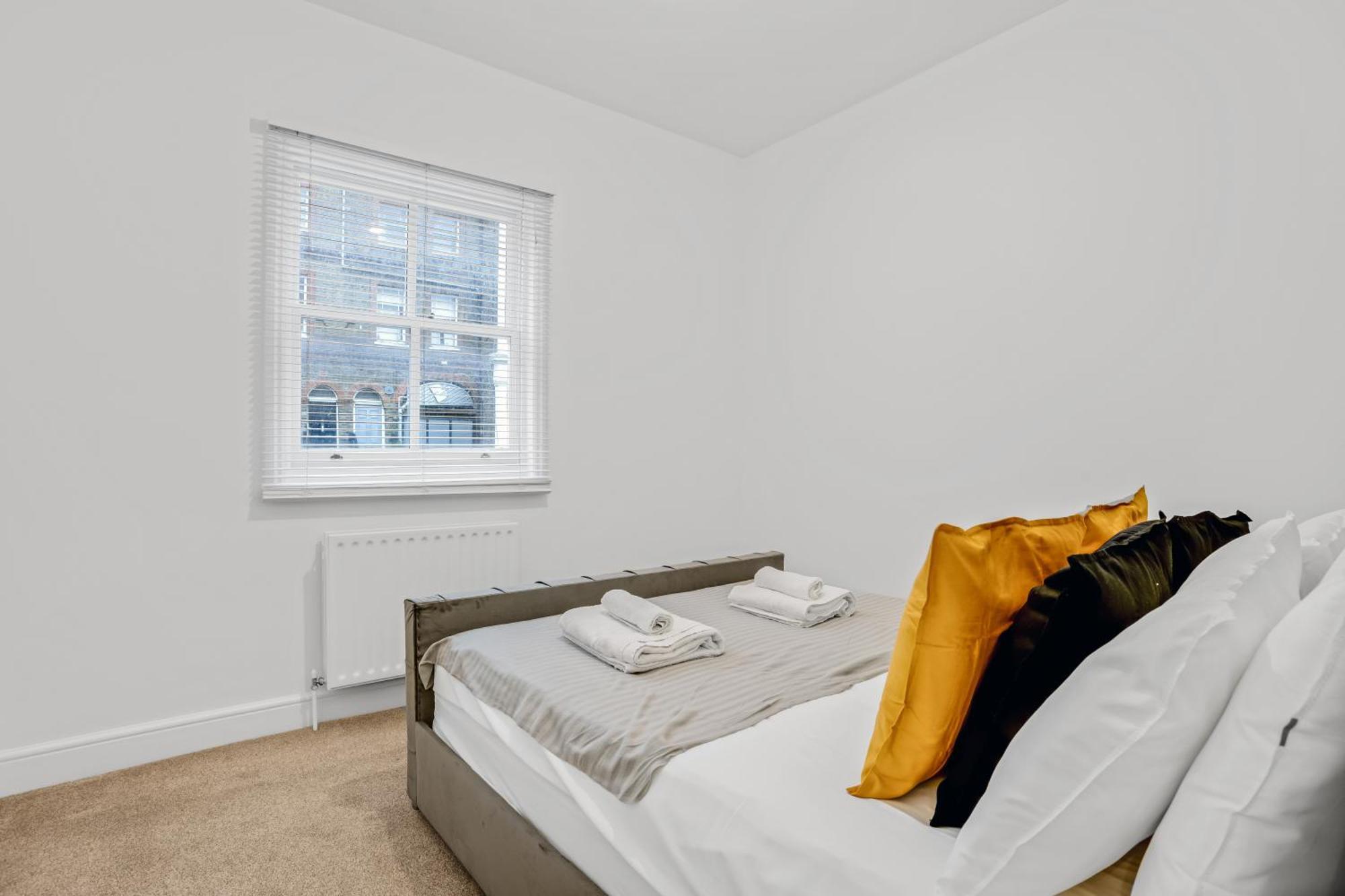 2-bed With Garden Apartment *