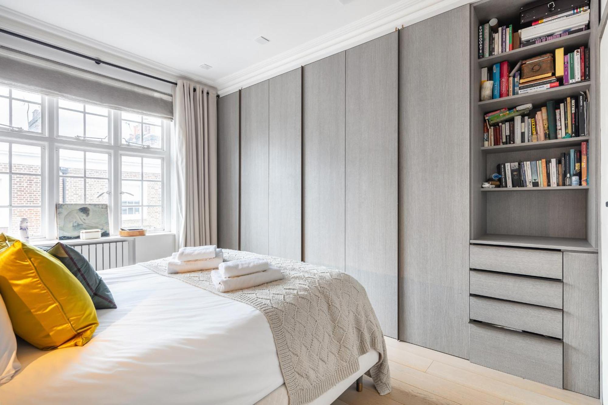 Architectural Triplex House In Heart Of Chelsea London