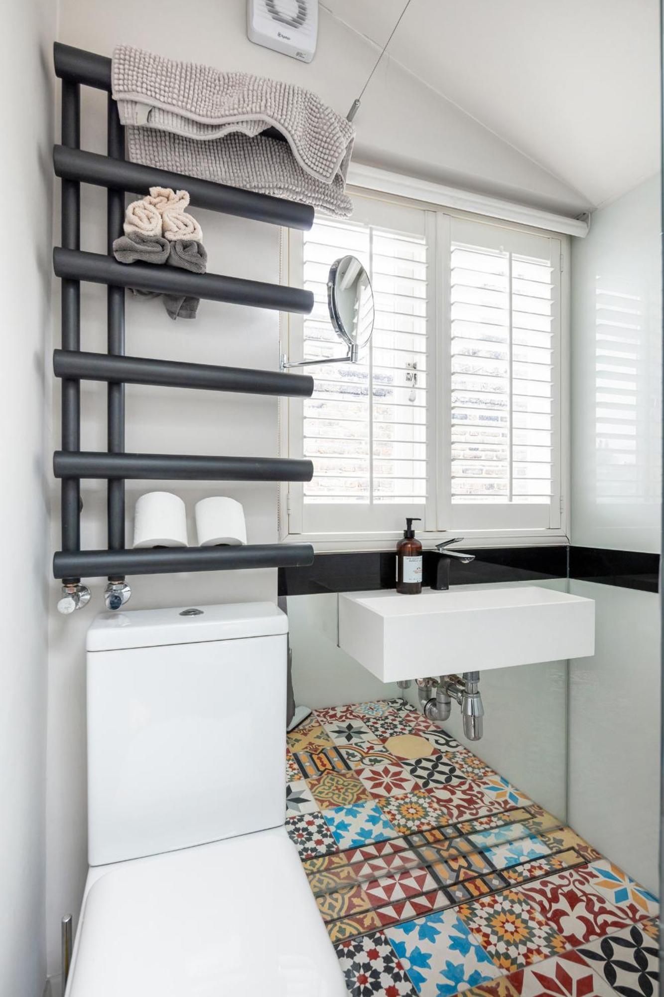 Architectural Triplex House In Heart Of Chelsea London