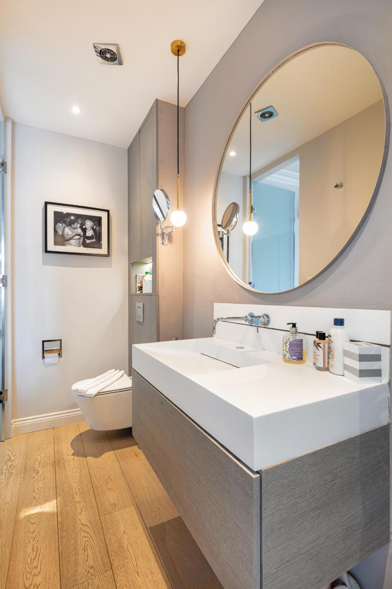 Architectural Triplex House In Heart Of Chelsea Apartment