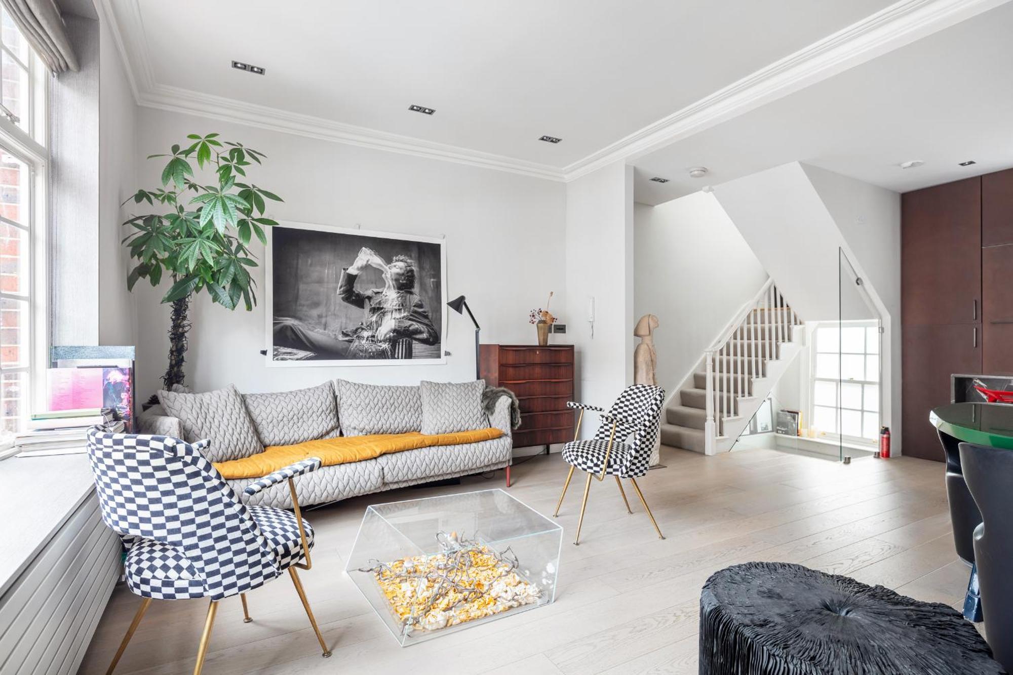 Architectural Triplex House In Heart Of Chelsea Apartment