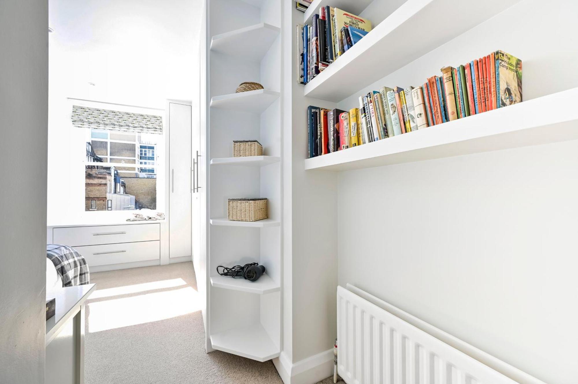 New Chic 3-bed Flat In Clapham London