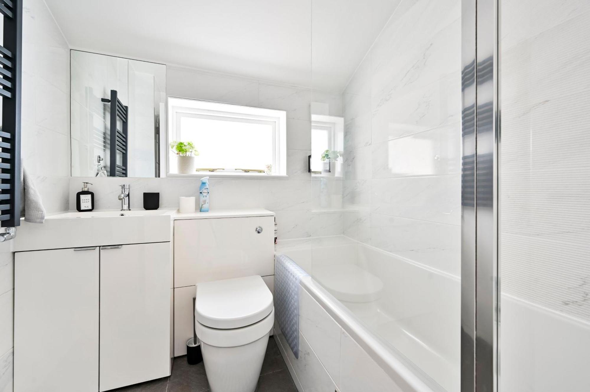 New Chic 3-bed Flat In Clapham London
