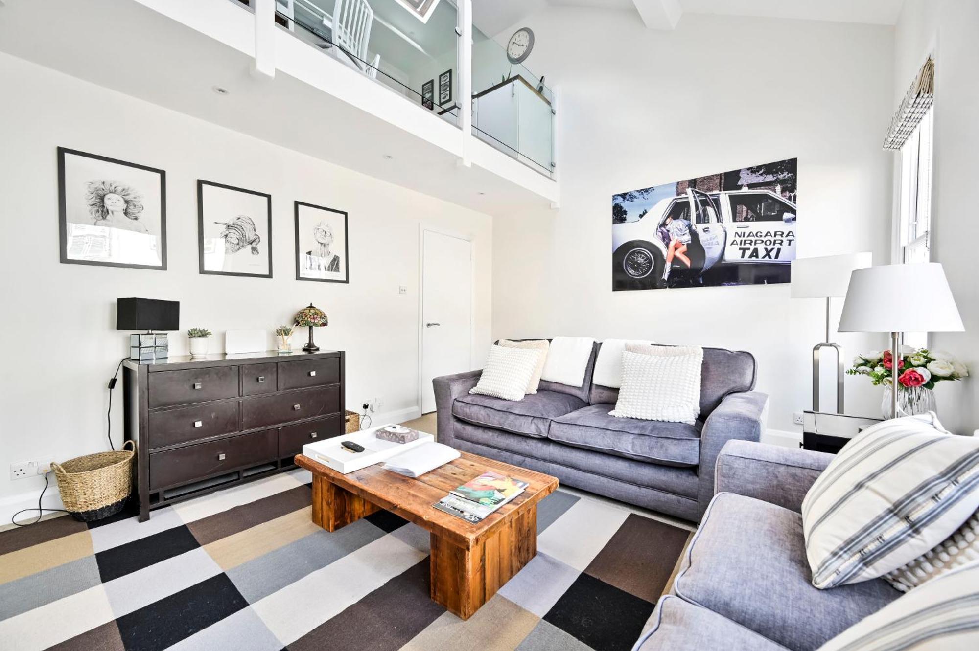 Apartment New Chic 3-bed Flat In Clapham