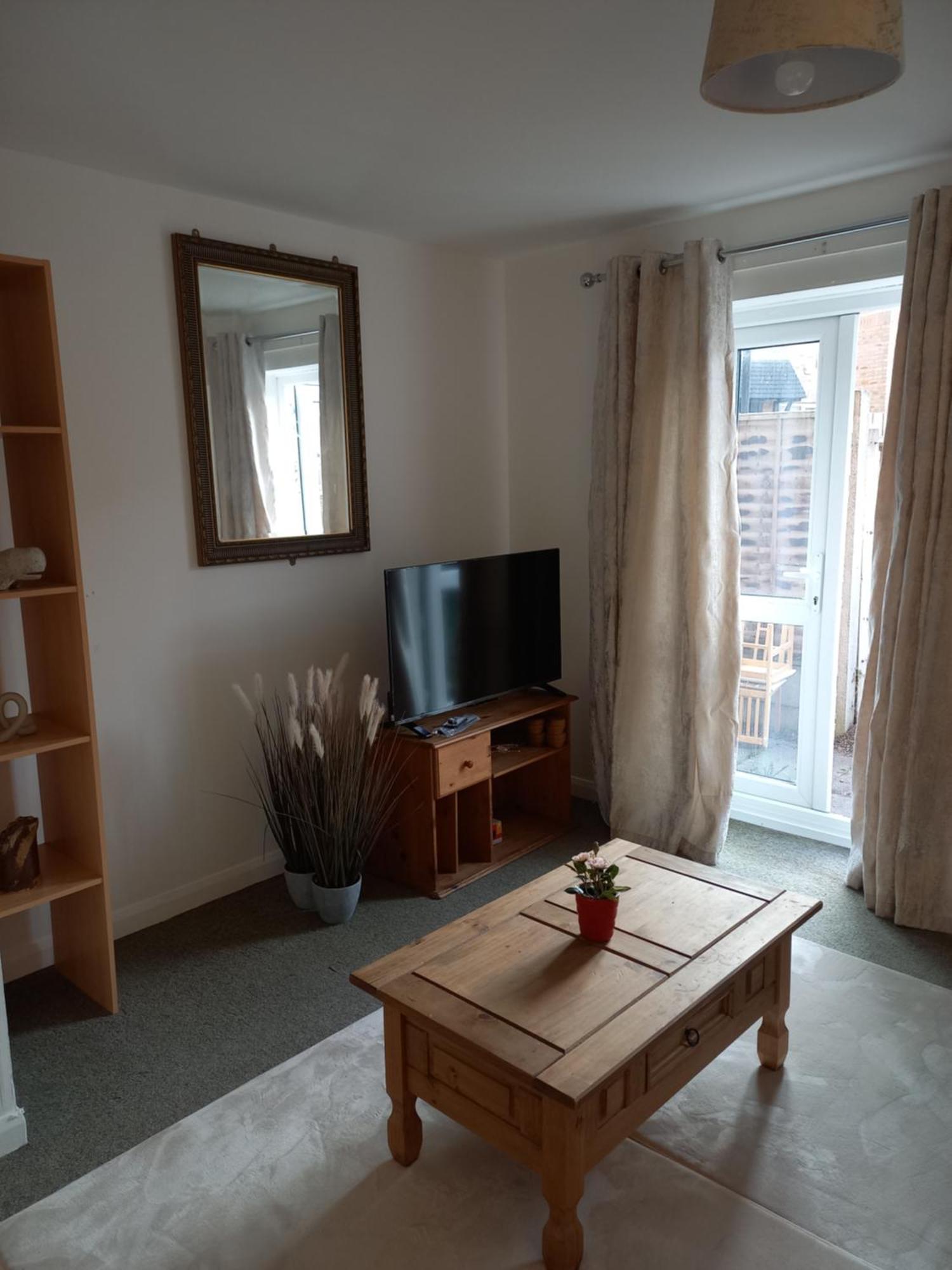 One Bedroom In Central Apartment London