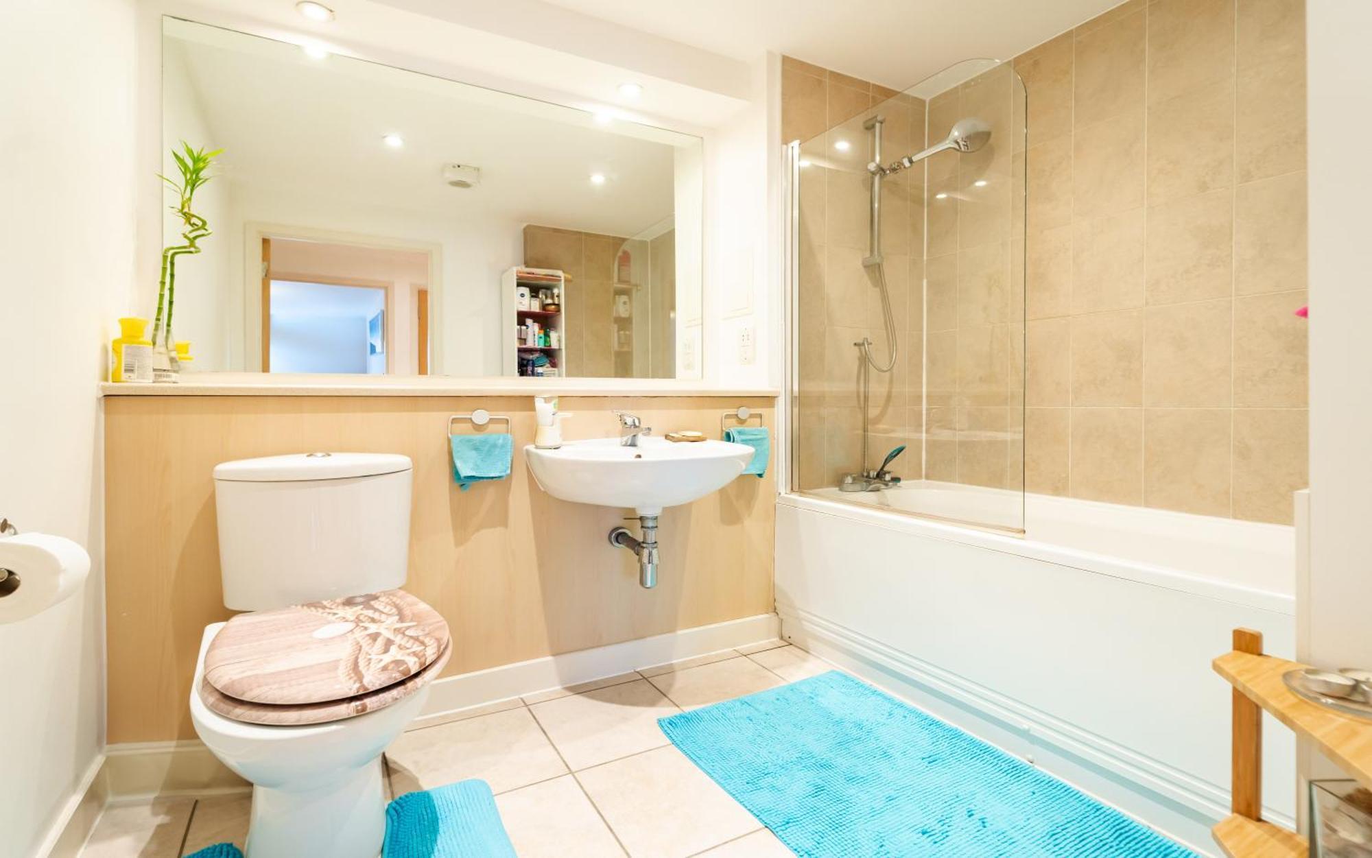 Modern Lovely Bedroom Close To Stations In East London, Zone 2 Privatunterkunft *
