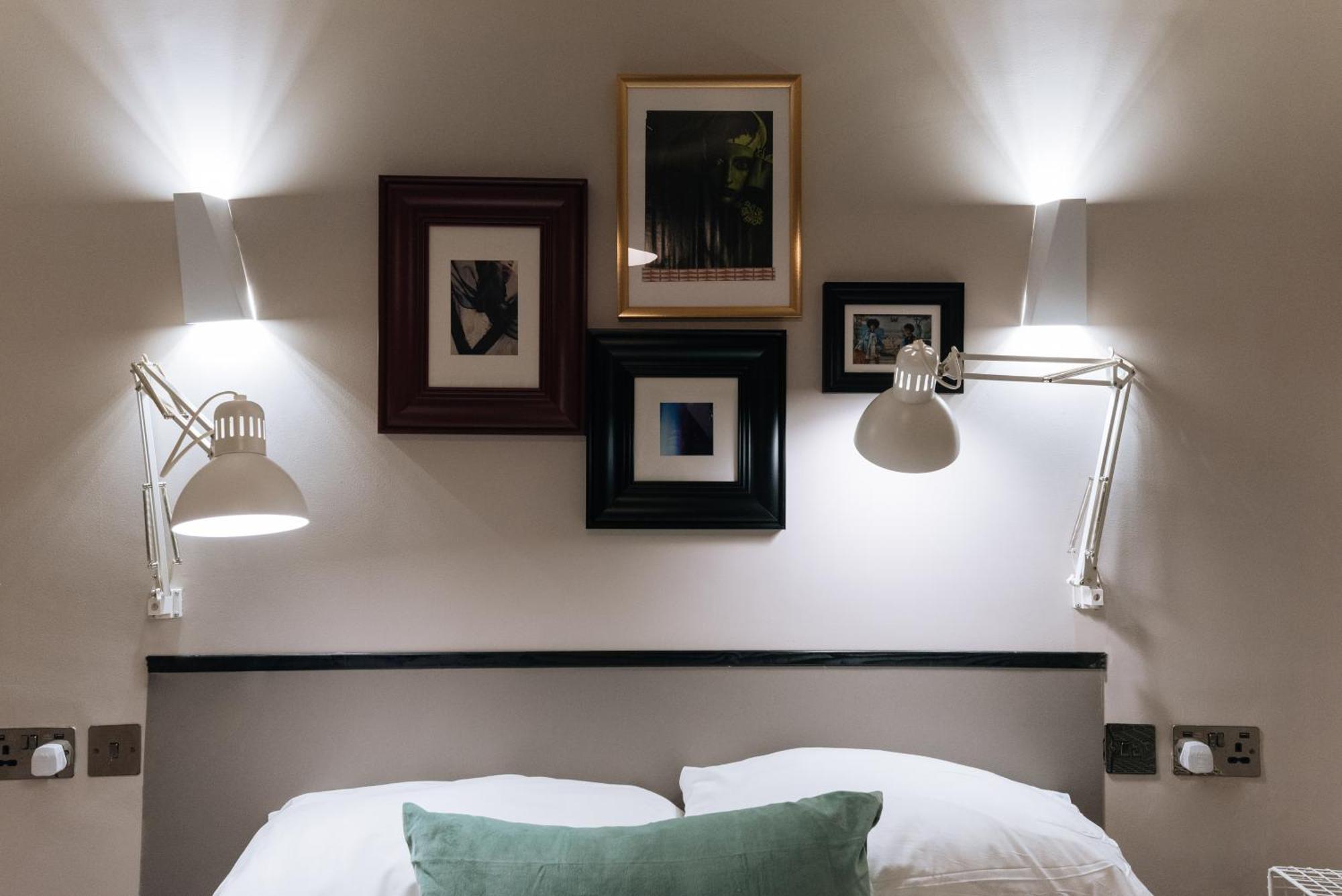 Hotel The Warwick By Nestor London