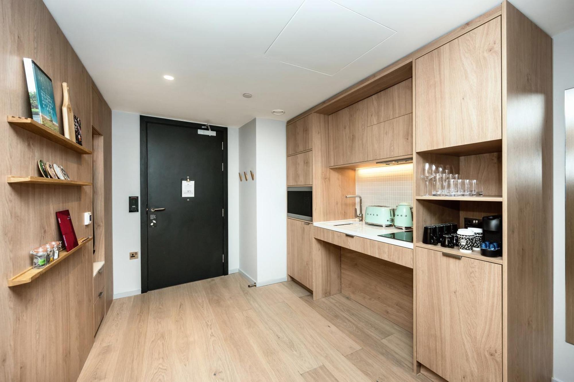 Wilde Aldgate Tower Bridge 4*