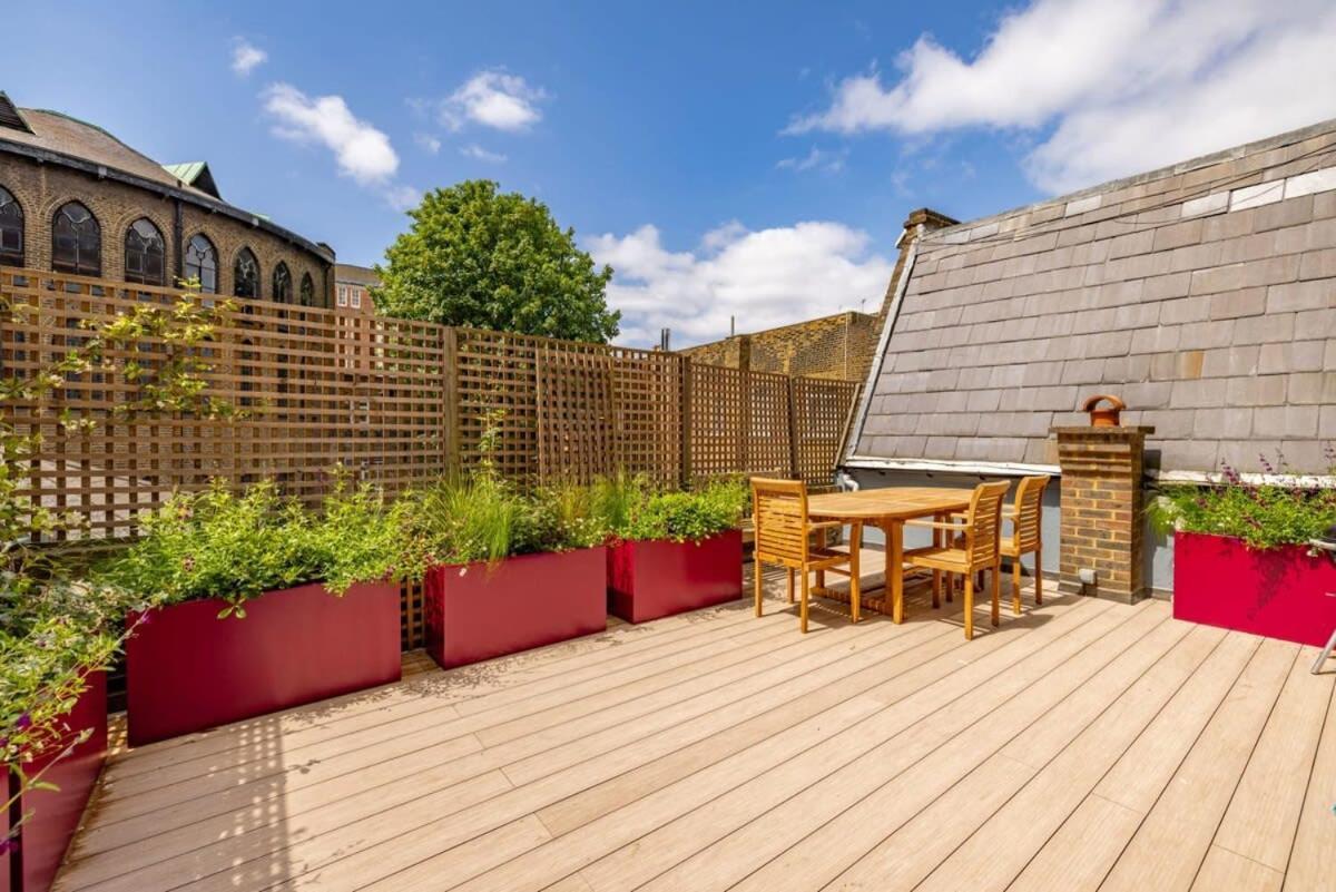 Lavish 2 Bedroom Flat With Roof Garden By Hyde Park Apartment