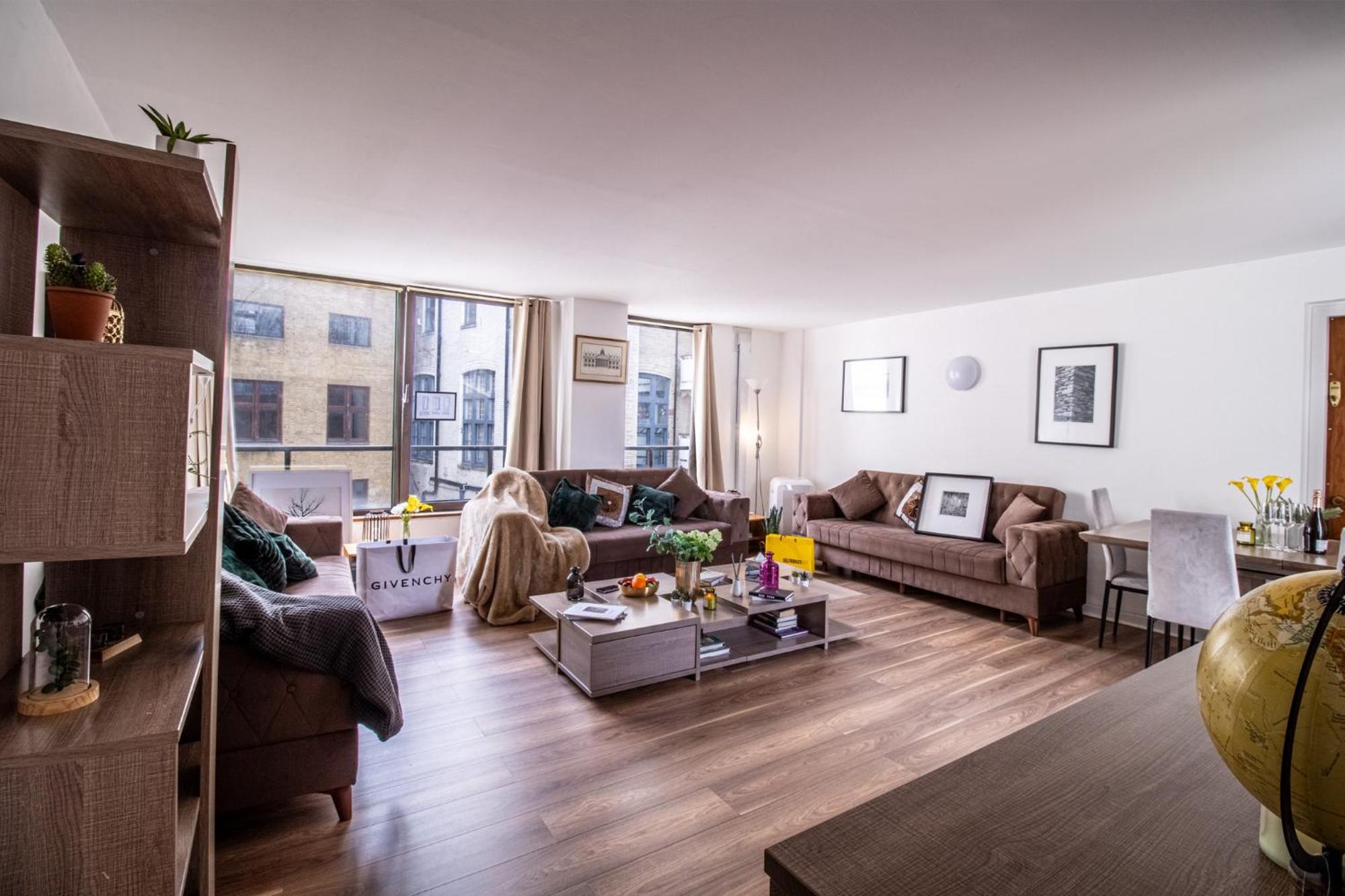 Apartamento Spacious 2-bedroom In Piccadilly 6100p *