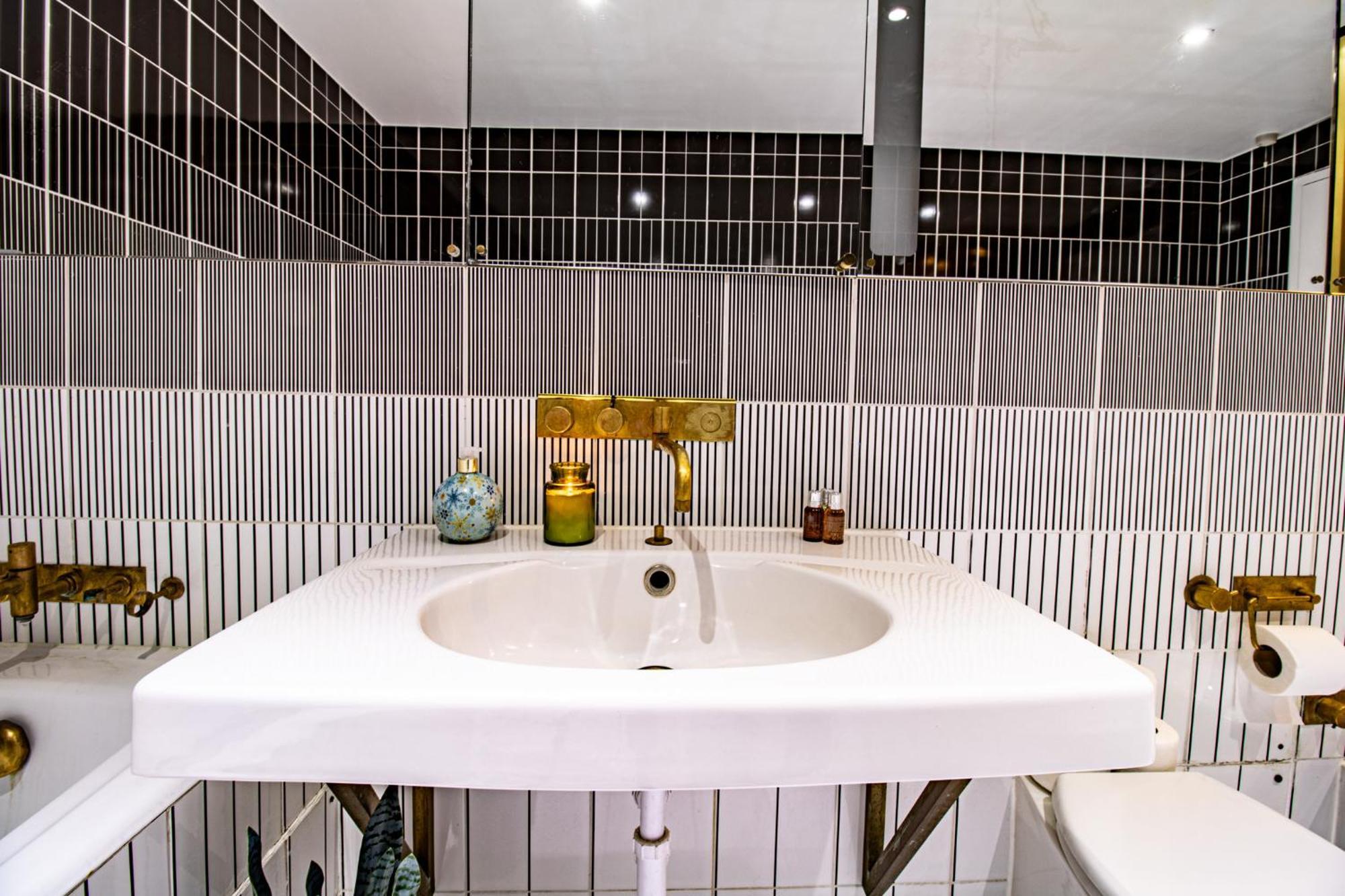 Spacious 2-bedroom In Piccadilly 6100p * Londres