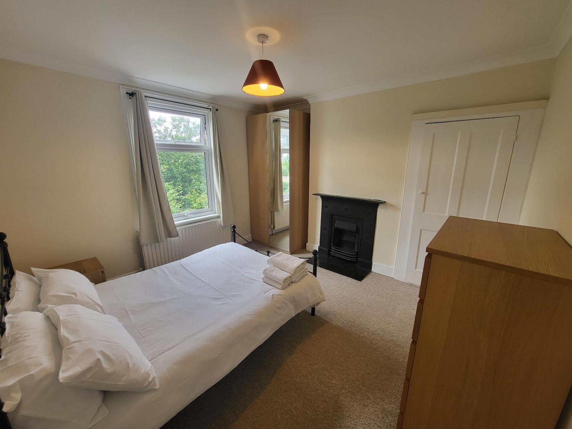 Apartment Spacious Central 5 Bedroom House By Tube Station London