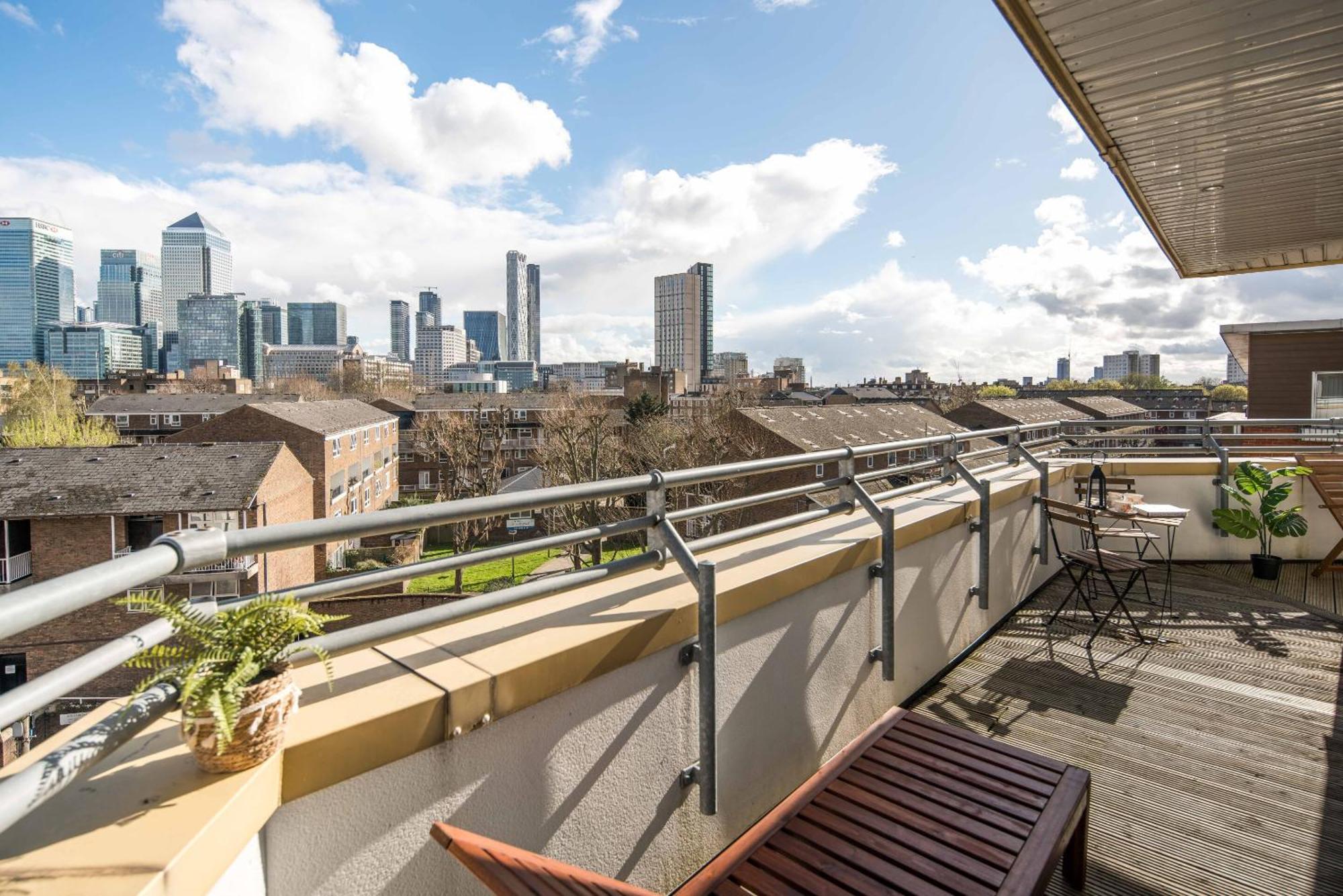 Canarywharf By Sleepy Apartamento