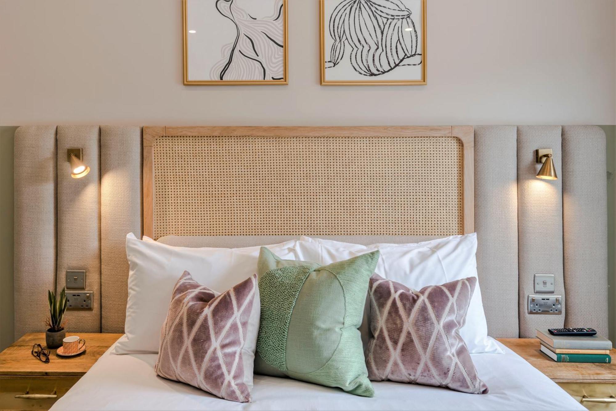 Shepherds Bush - Your Apartamento
