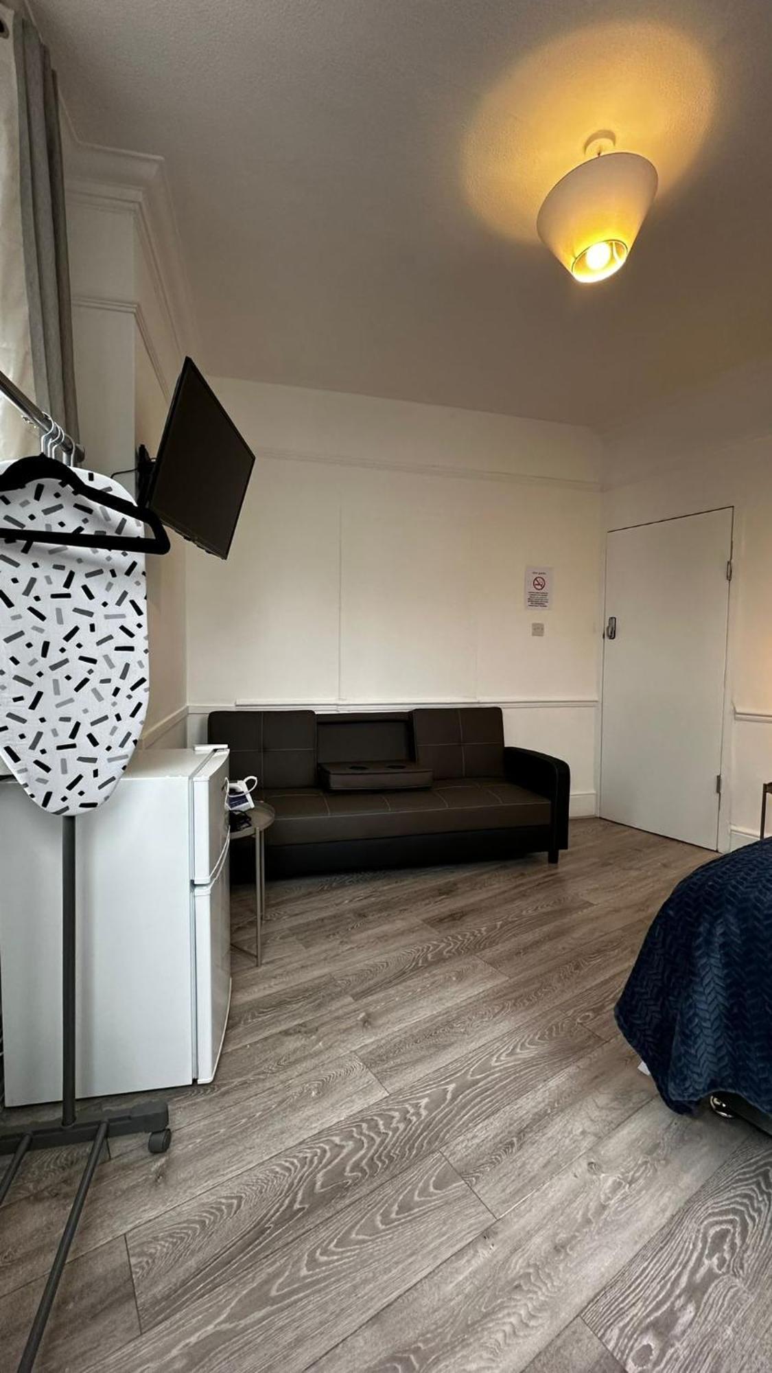 Hospedagem domiciliar Wandsworth Guest 64 *
