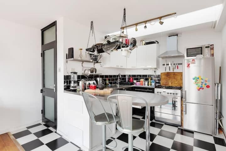 Guestready - Stylish Skyline Views, Apartment *