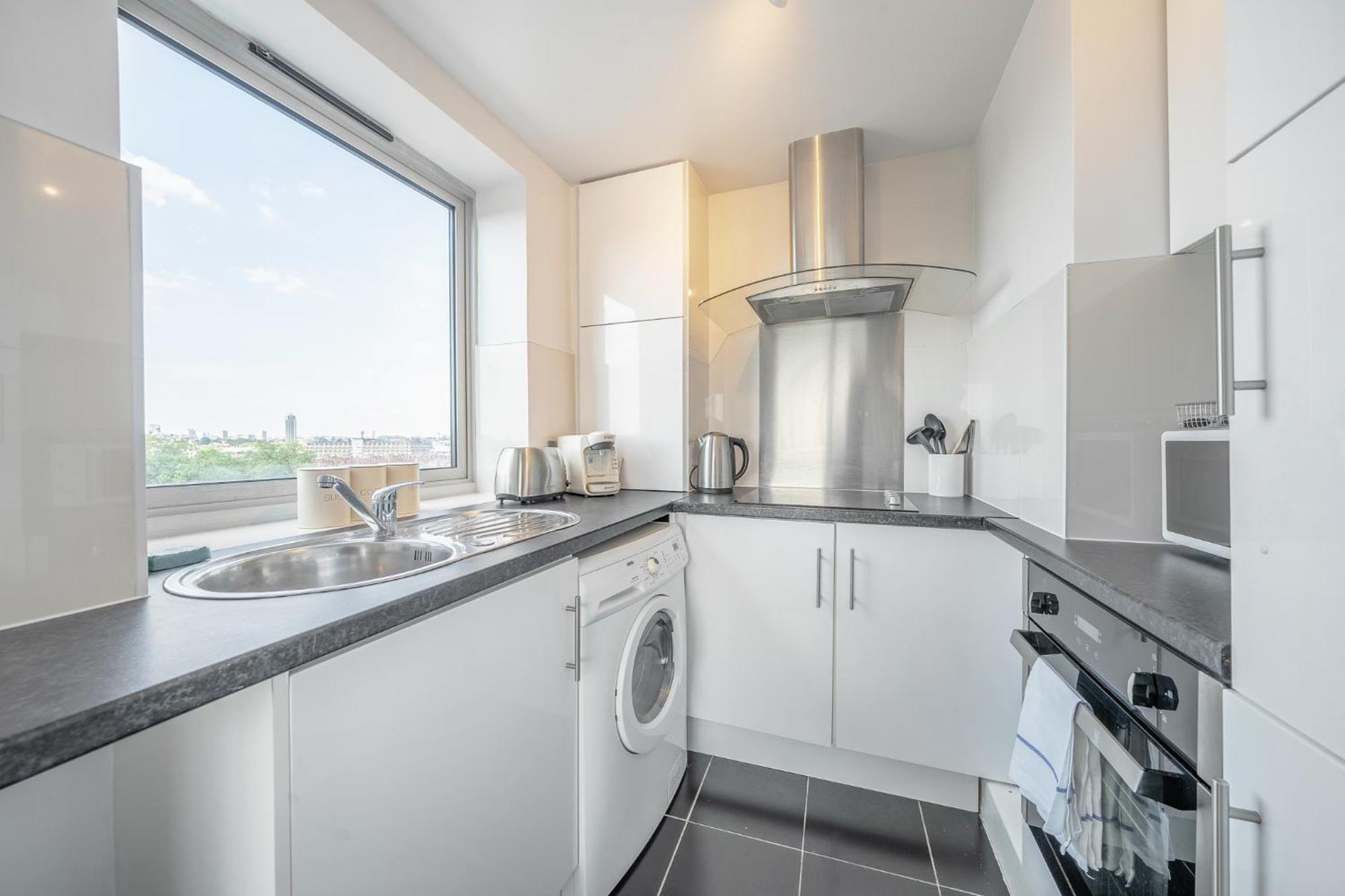 Stunning Flat In Chelsea, Kings Road With Balcony London
