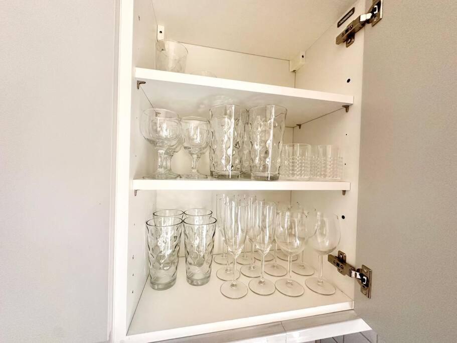 Apartment 5 Bed In Se12 London