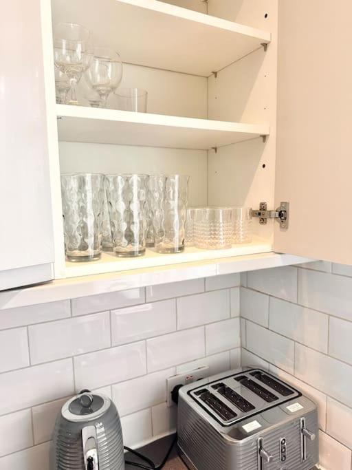 5 Bed In Se12 London