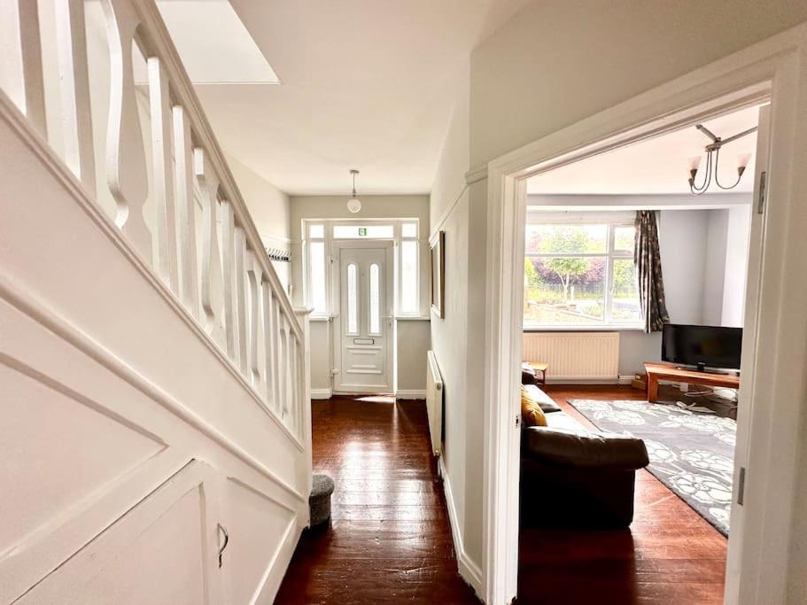 5 Bed In Se12 Apartment *