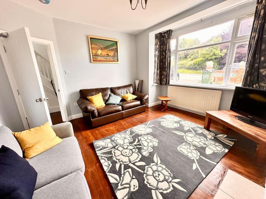 5 Bed In Se12 *