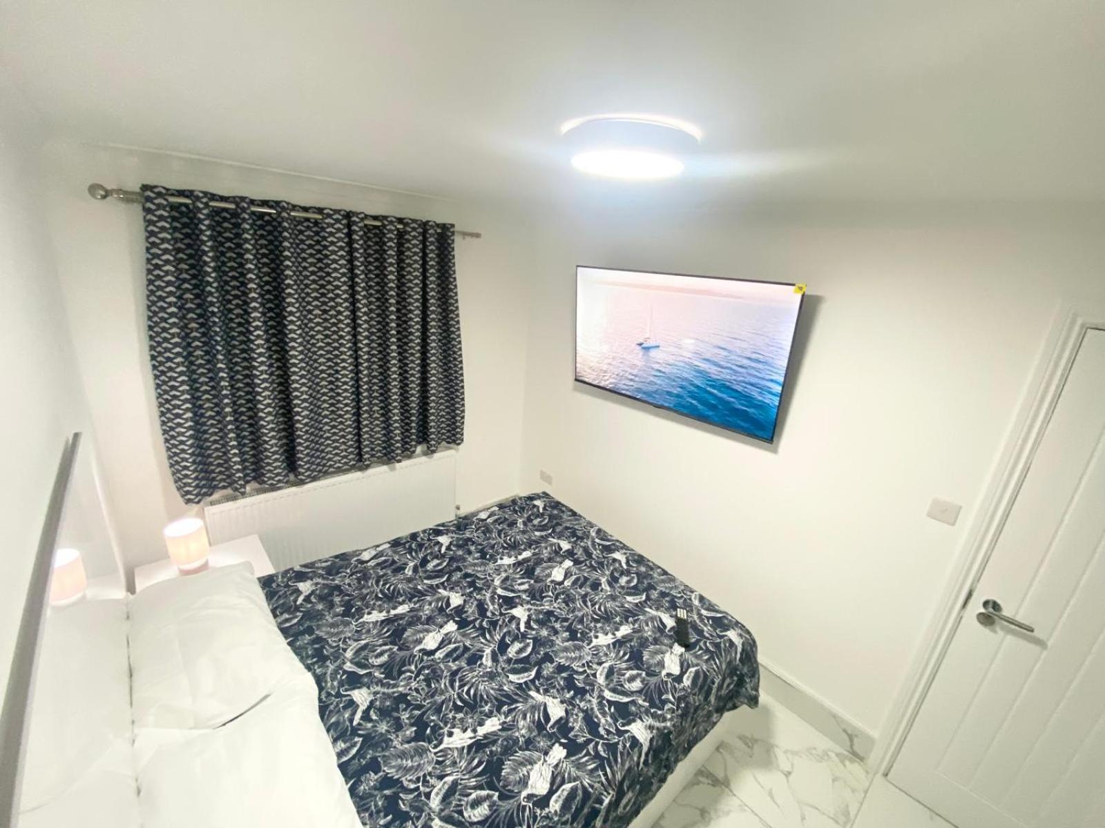 The Royal Boutique Regent By , Sleep 8 Holiday home *