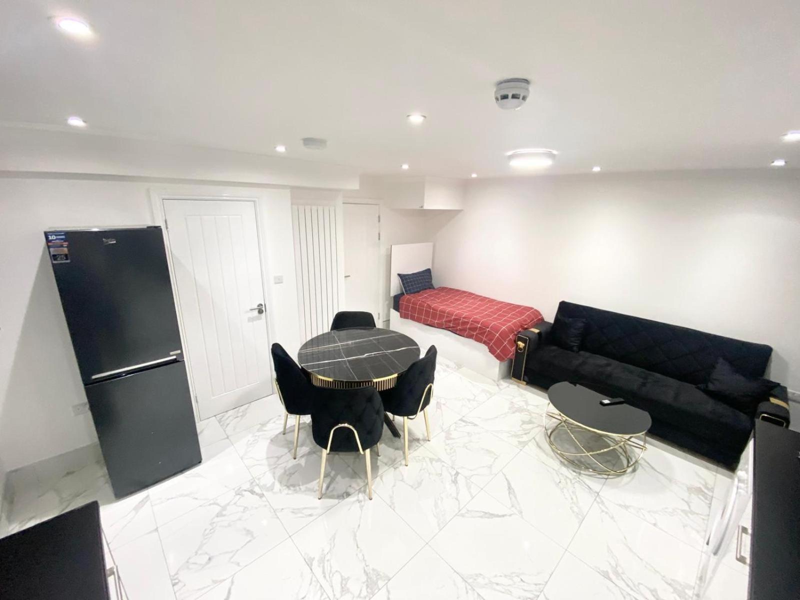 The Royal Boutique Regent By , Sleep 8 Holiday home